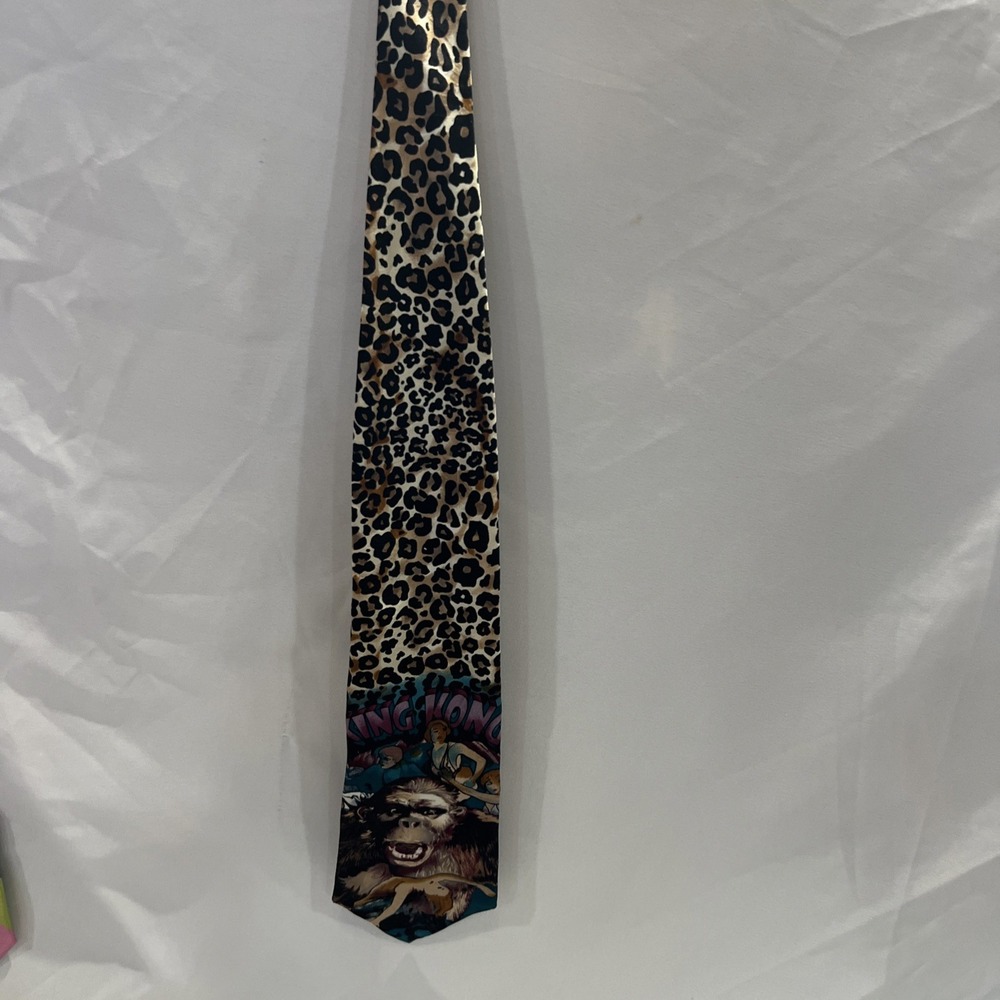 Vintage 1992 Wembley King‎ Kong Tie 100% Silk collectors unique 33